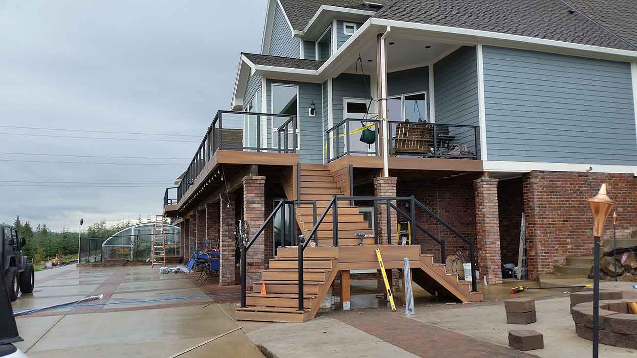 Exterior Rail Photo